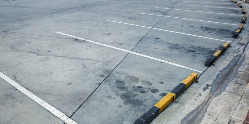 Why Parking Lot Washing Services Are Great for Businesses